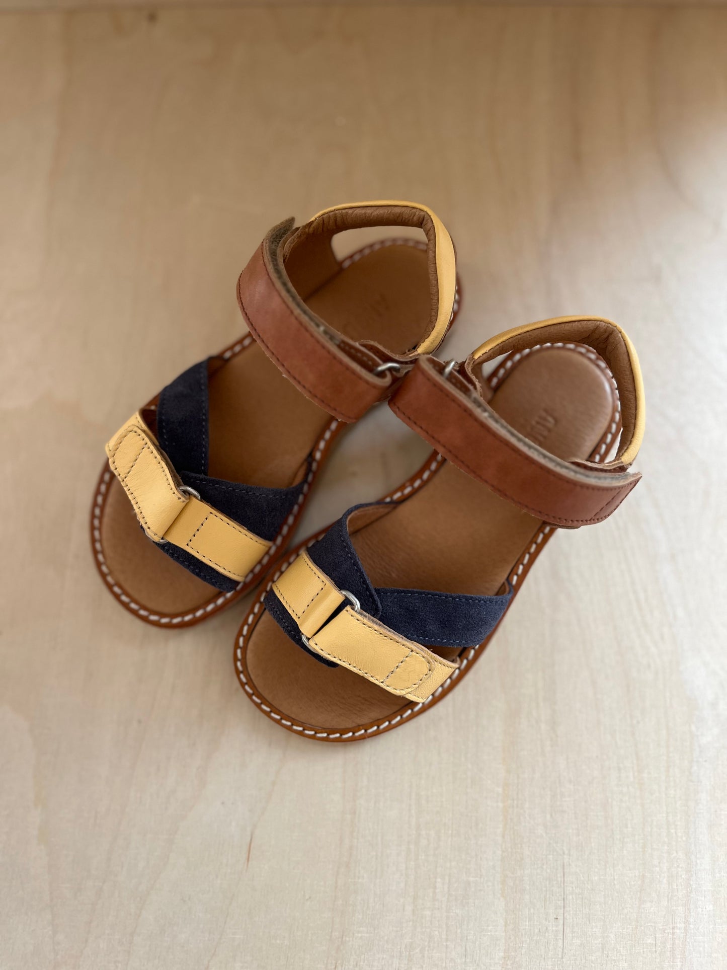 sandaal velcro - yellow, indigo, tan