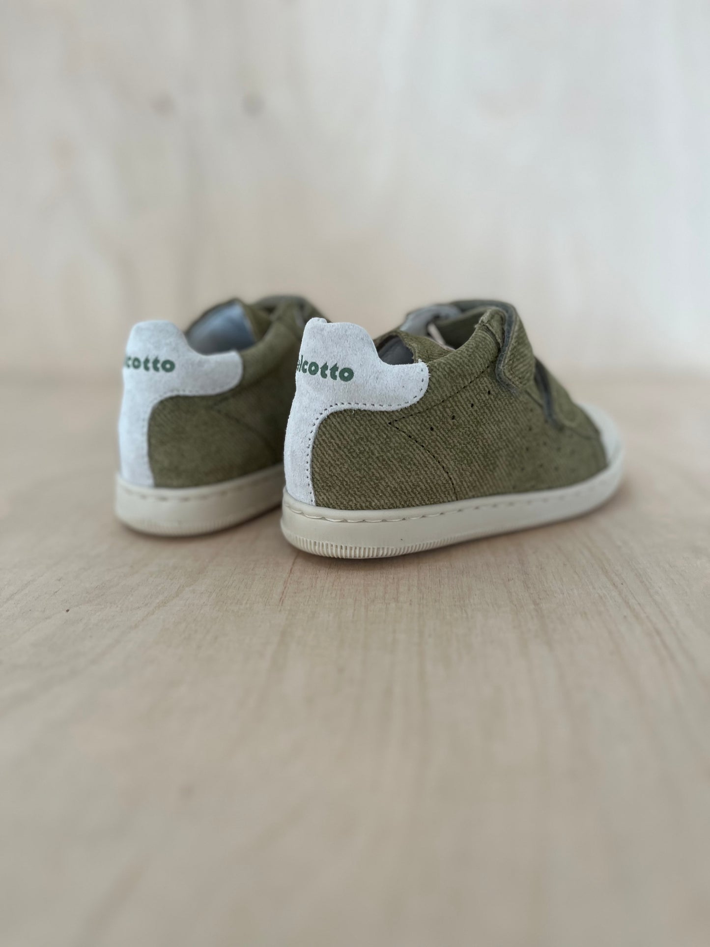 sneaker velcro moon - gummy,  stone