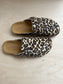 clogs - leopardo