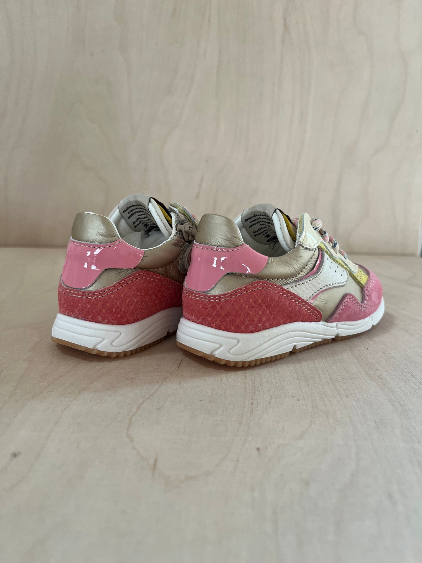 runner - gold pink