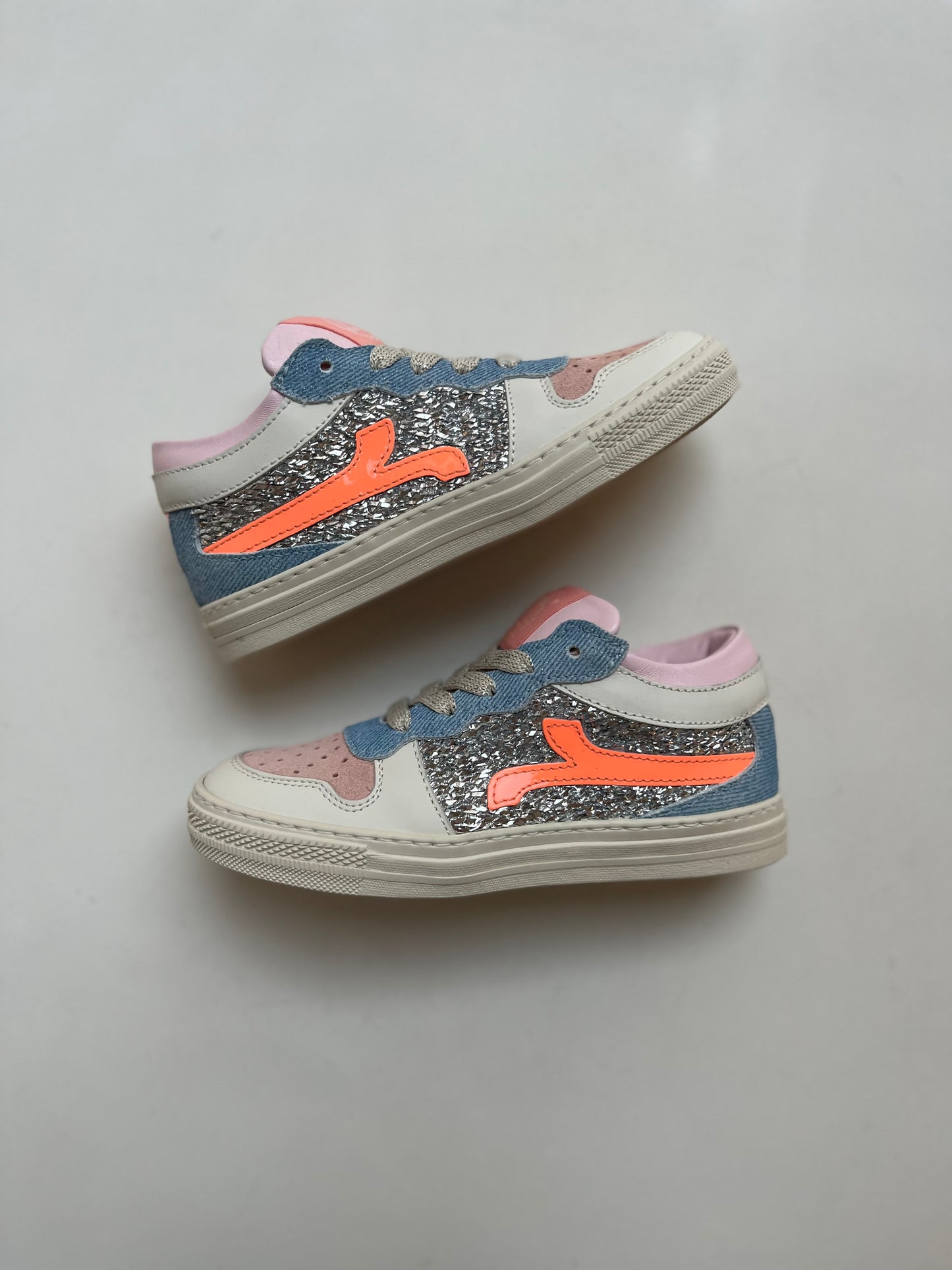 sneaker crème - glitter, oranje streep