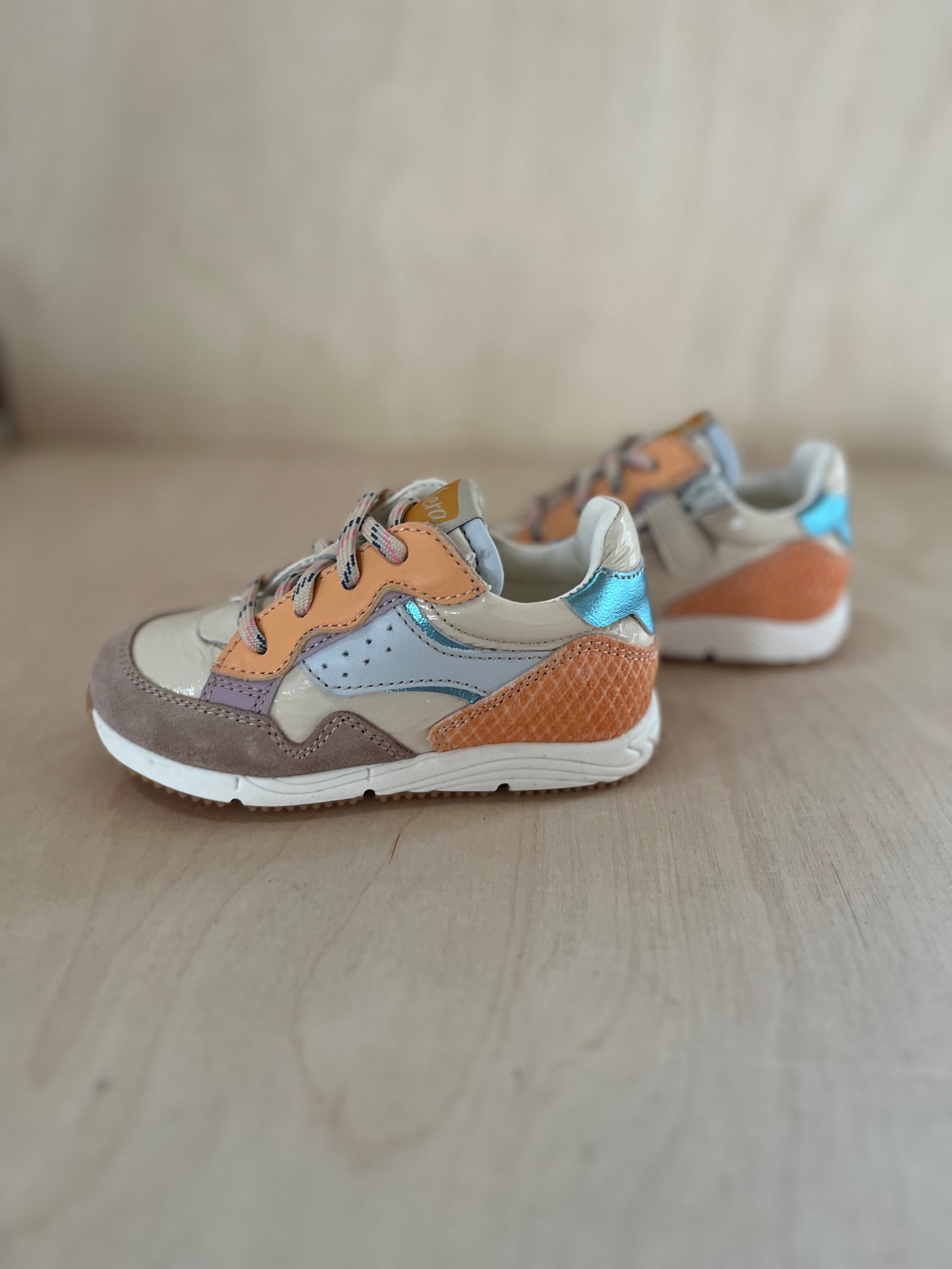 runner - sand peach blue