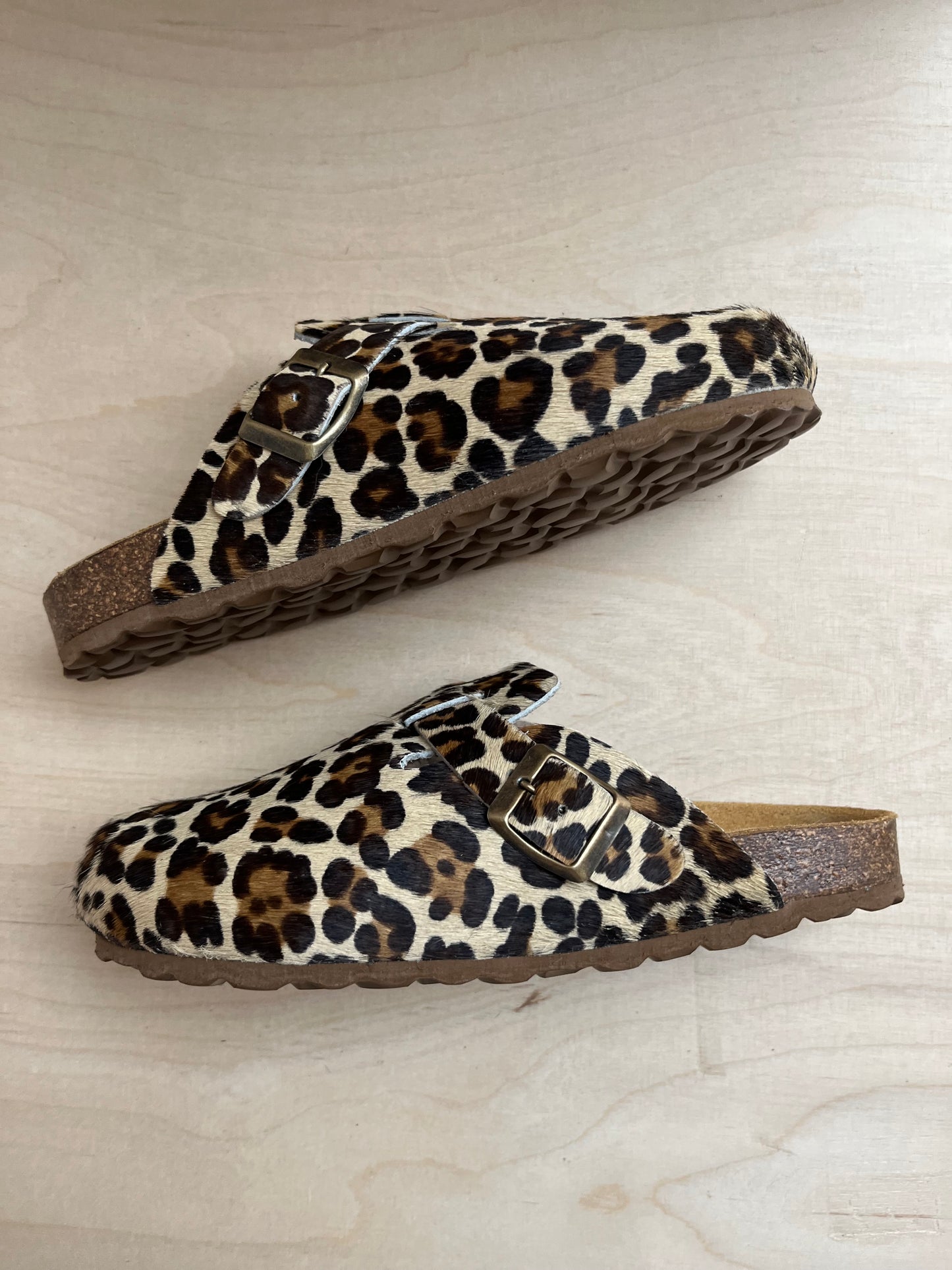 clogs - leopardo