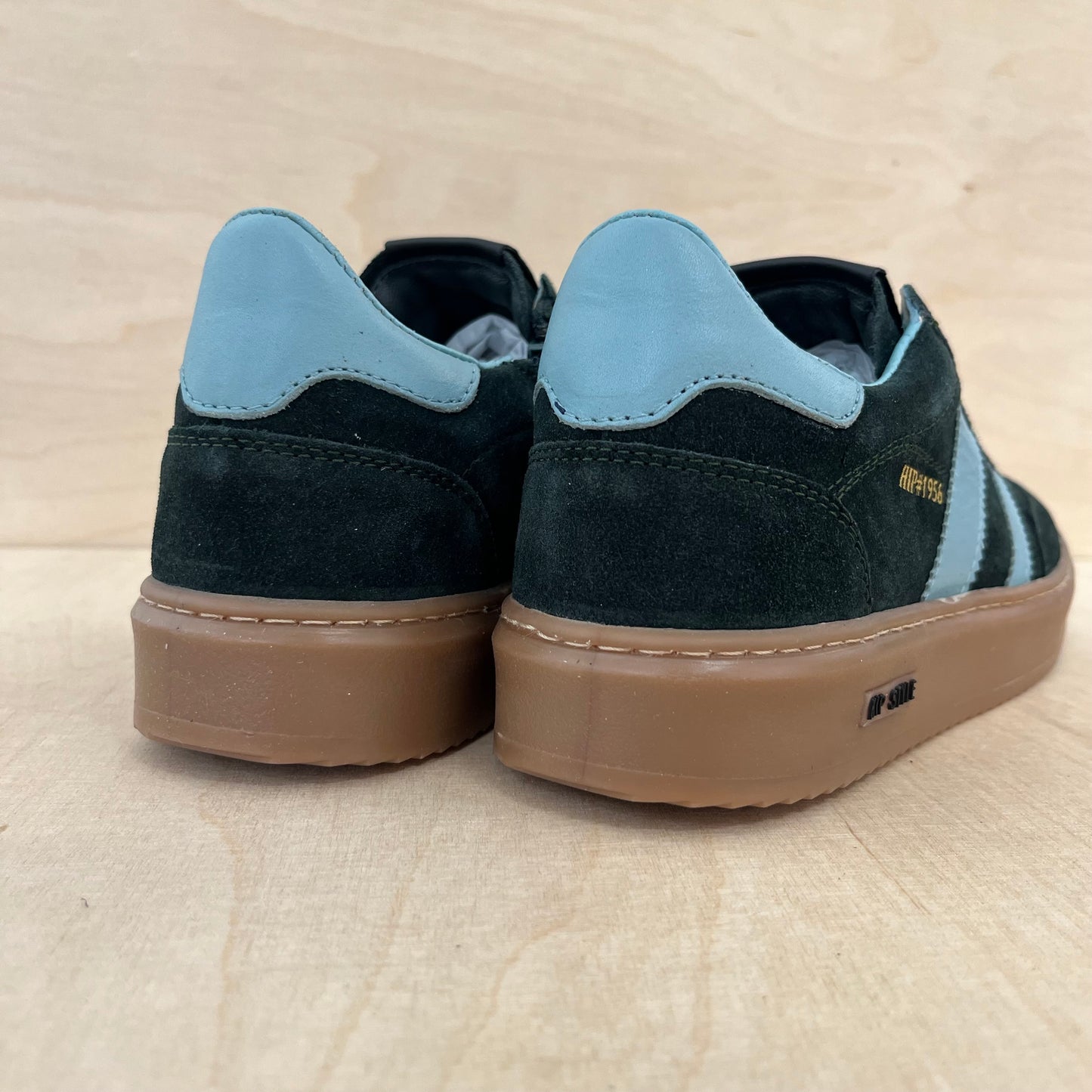 sneaker harry - groen suede, azuurblauwe strepen