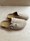 clogs - suede beige