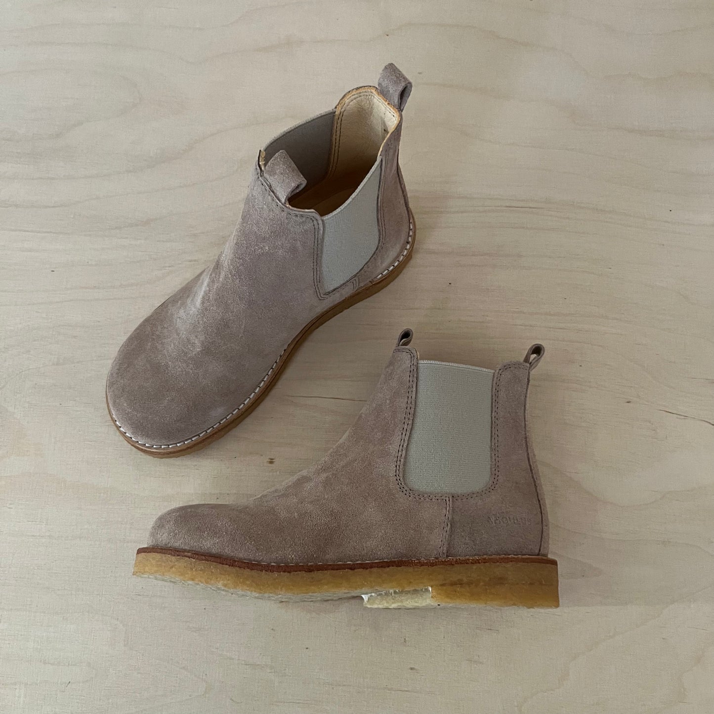 boot - dusty mauve suede