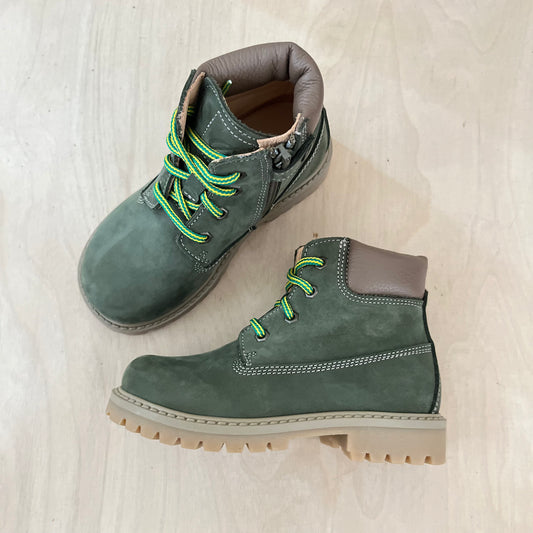 veterboot - groen, gele veters