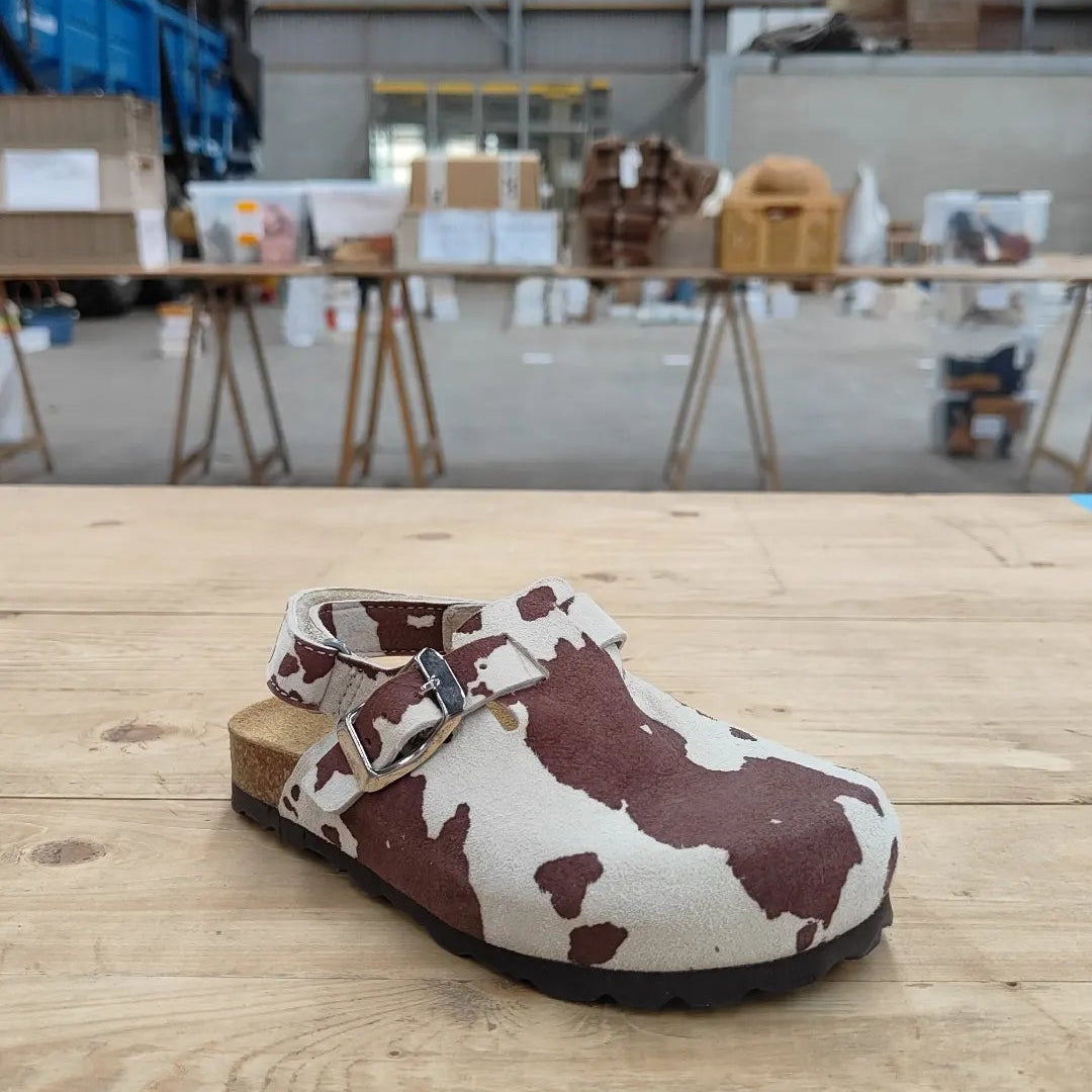 clog met koeienprint